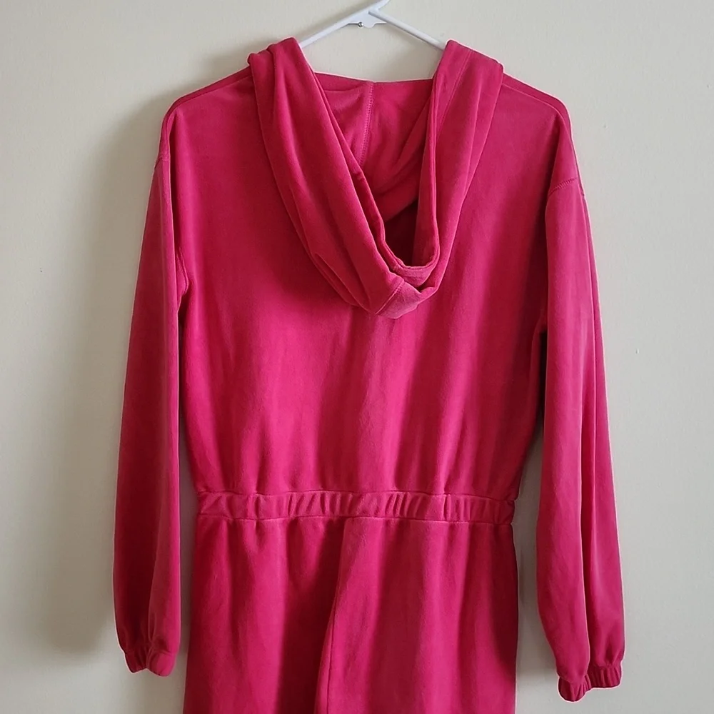 Juicy Couture Fuchsia Hooded Jumpsuit Jogger Front Zipper. Womens Small